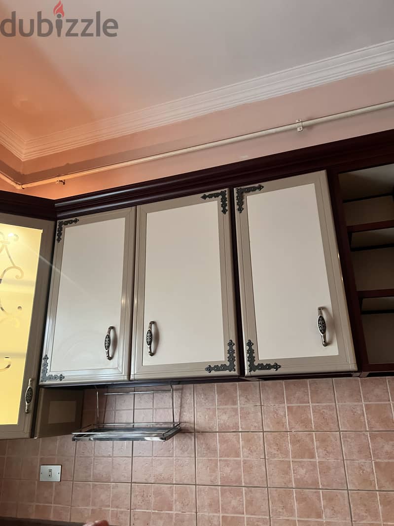 Complete kitchen with equipment 3