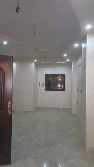 Apartment for sale in Salah Salem on the main road