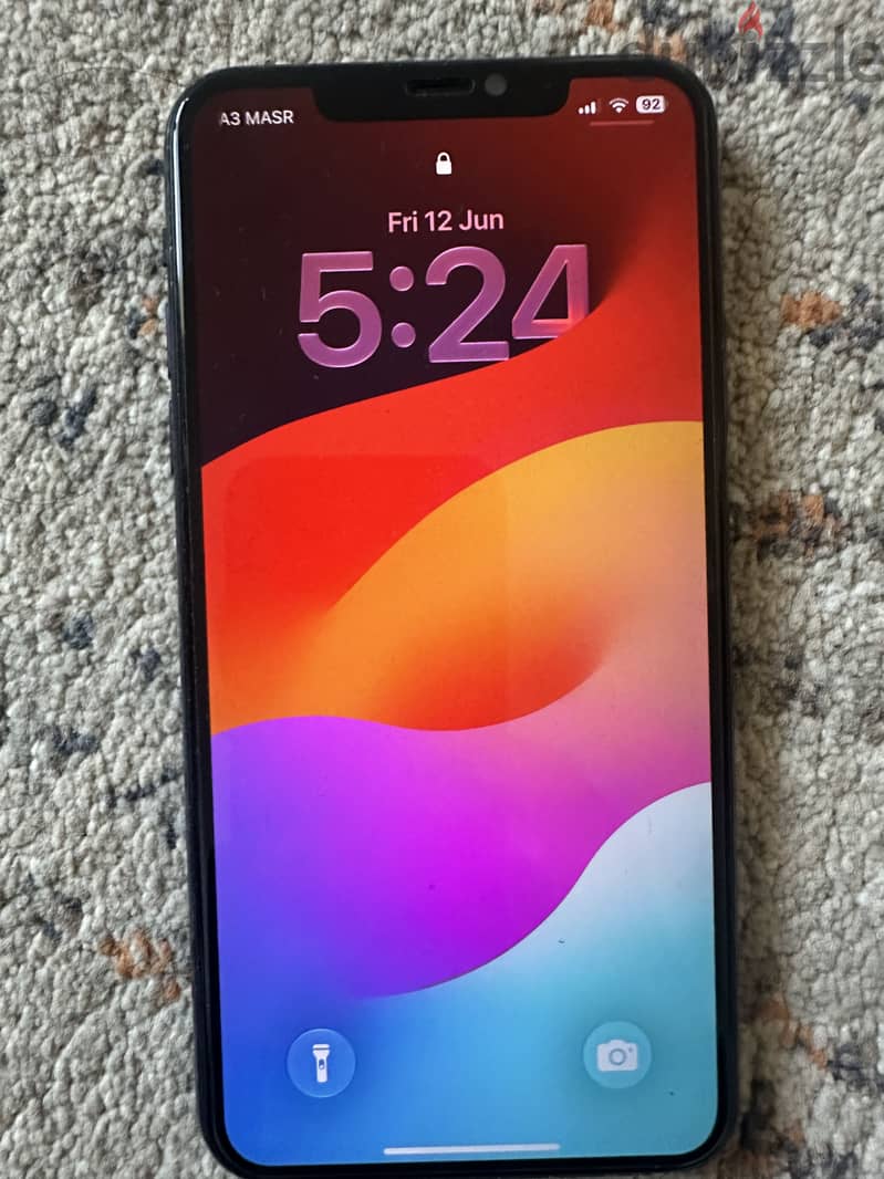 Apple - iPhone 11 Pro Max 1