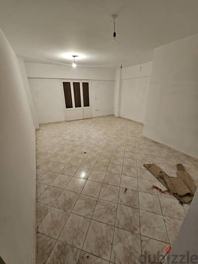 شقه بكمباوند قطامية جاردنز ٣ دقايق من ميفيدا
