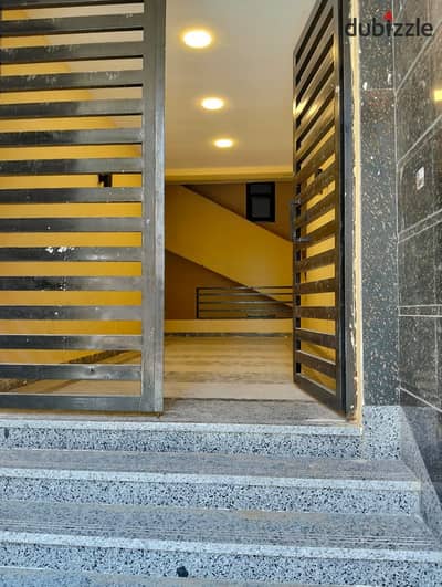 Apartment for sale in Sheikh Zayed 205 meters with elevator, semi-finished in a prime location