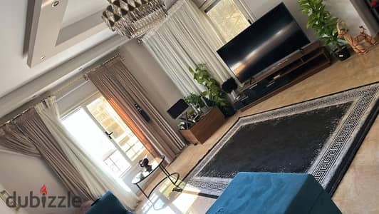 In a very special location, an apartment for sale in district 16, area 2, elevated ground floor, 185 square meters, 3 rooms, 3 bathrooms.