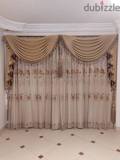 ستائر صاله عدد ٣