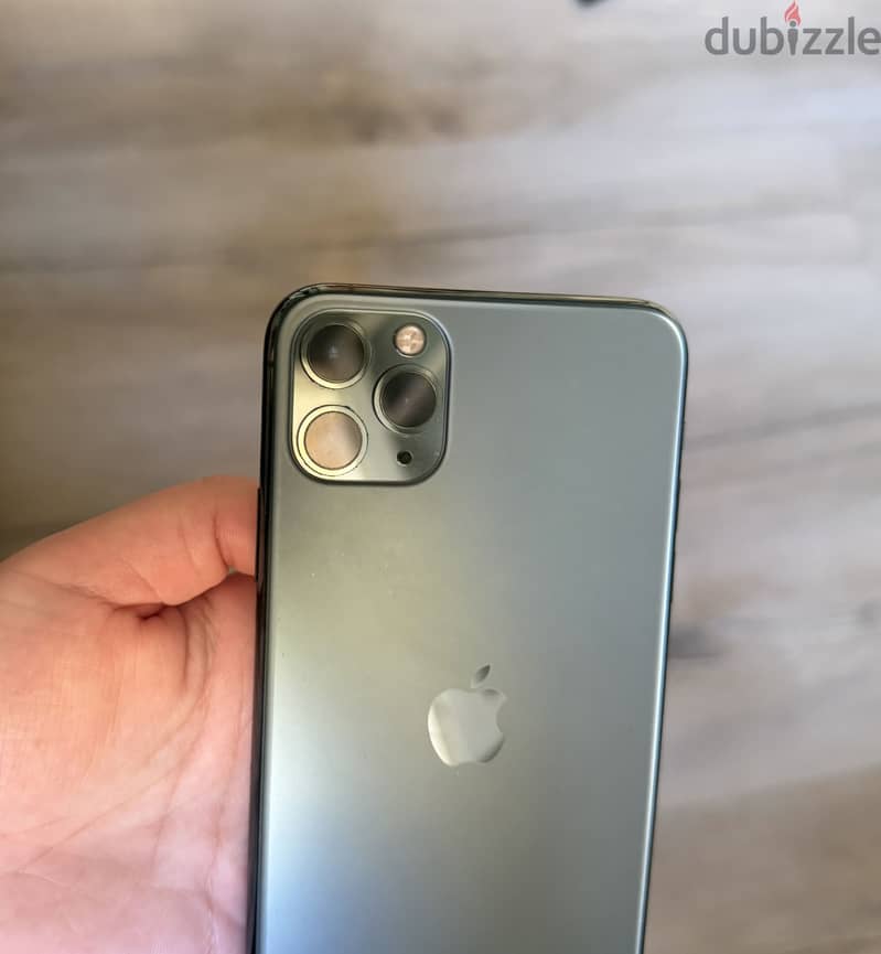 Apple - iPhone 11 Pro Max 2
