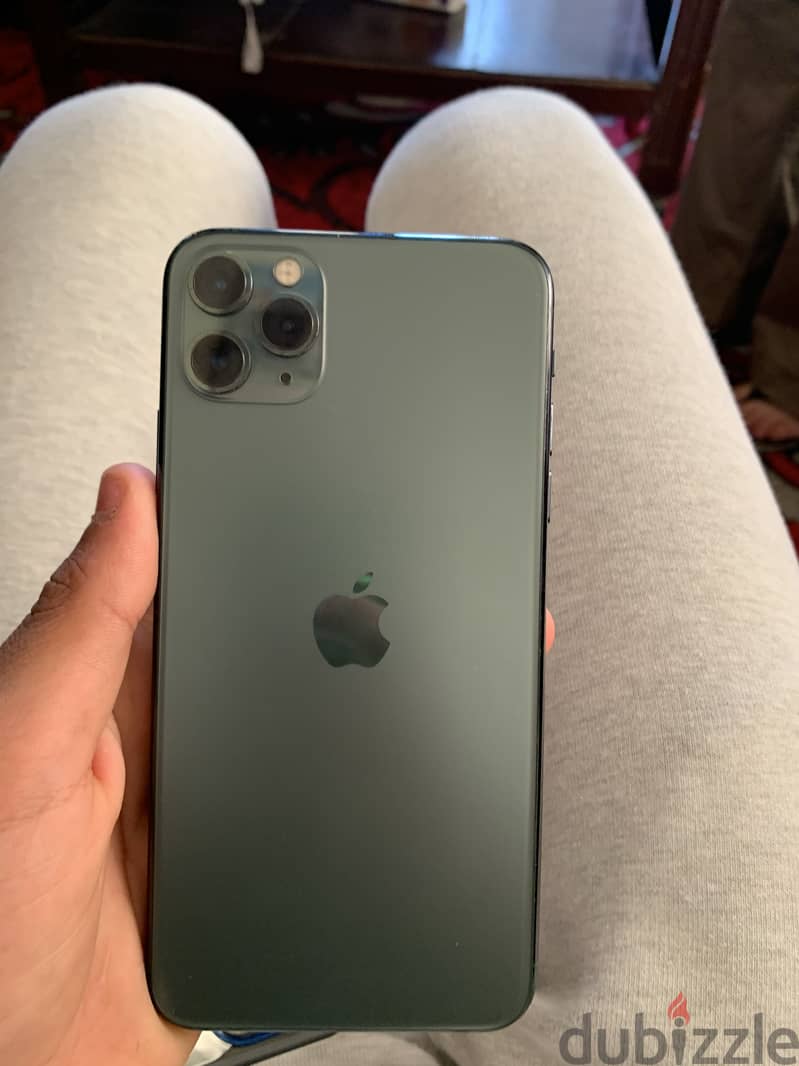 Apple - iPhone 11 Pro Max 2
