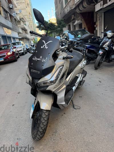 Dayoun Scooter adv 200