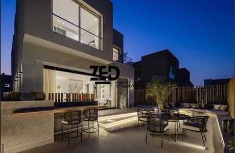Last chance to own a villa in Palm Hills Badya at this price and the largest area with a down payment of 7 million and a total difference from the market at a respectable number, where you can live in a community in Palm Hills.