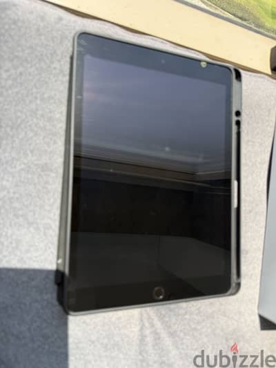 iPad 9th Gen 256gb with sim card
