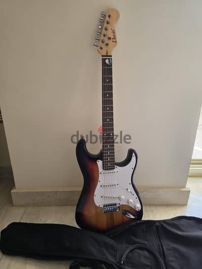  للبيع — Electric Guitar Davis Strat Style