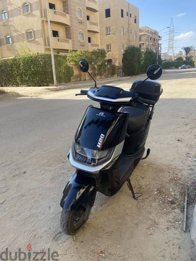Galaxy H20 Scooter