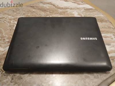laptop mini  للبيع لاب مينى حالة الزيرو