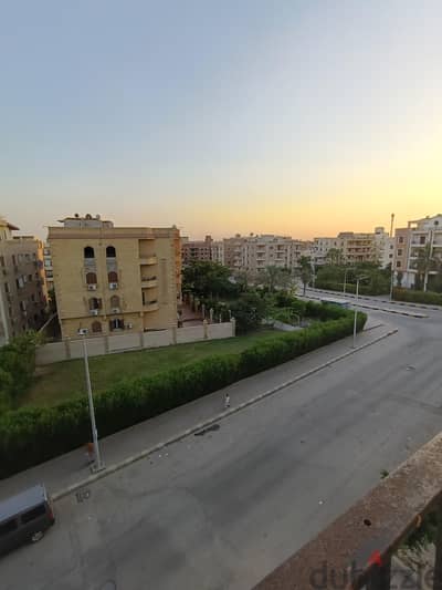 شقة للبيع