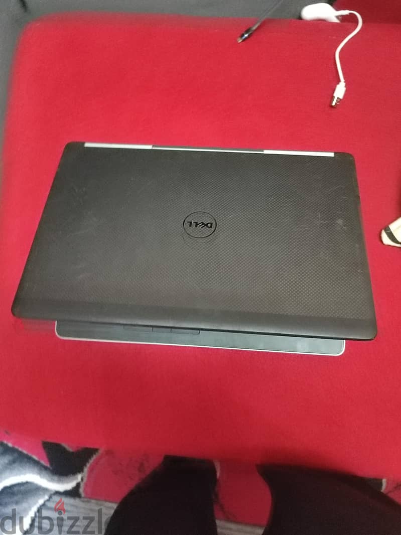 Dell precision 7520 1