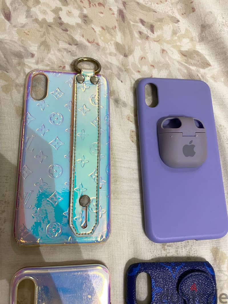 ٥ جرابات iPhone XS max 2