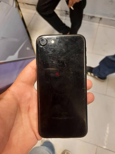 Apple - iPhone 7