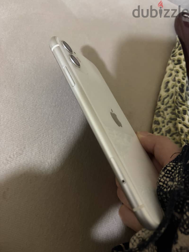 Apple - iPhone 11 2