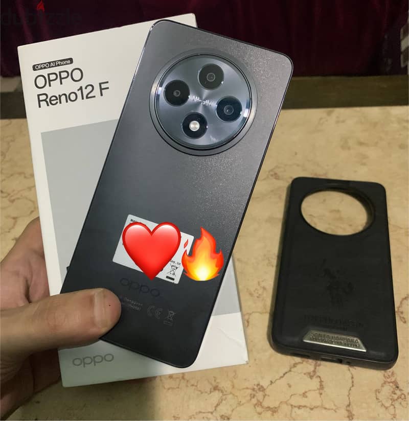 اوبو رينو 12 اف 1