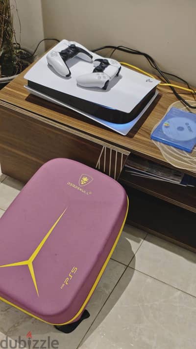 PS5 FAT Cd كسر زيرو  - الجهاز و الذراعين بحالة ممتازة جدا وغير خاضعين