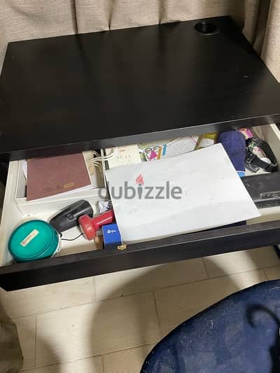 مكتب ايكيا خشب في معدن
