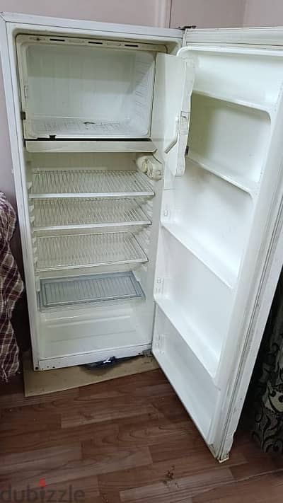 ثلاجة