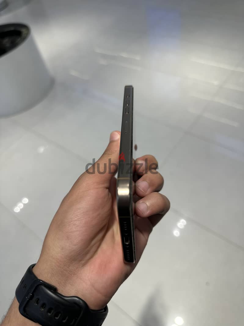 Apple - iPhone 16 Pro Max 1