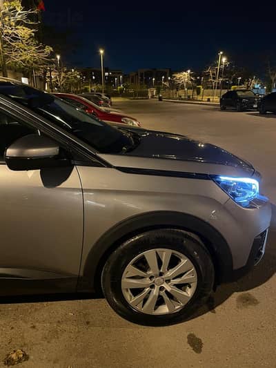 Peugeot 5008 2020