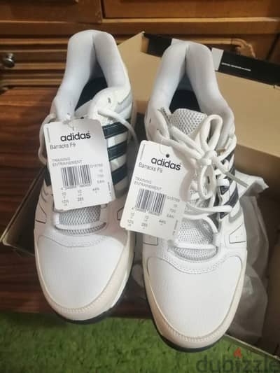 Adidas Sneakers