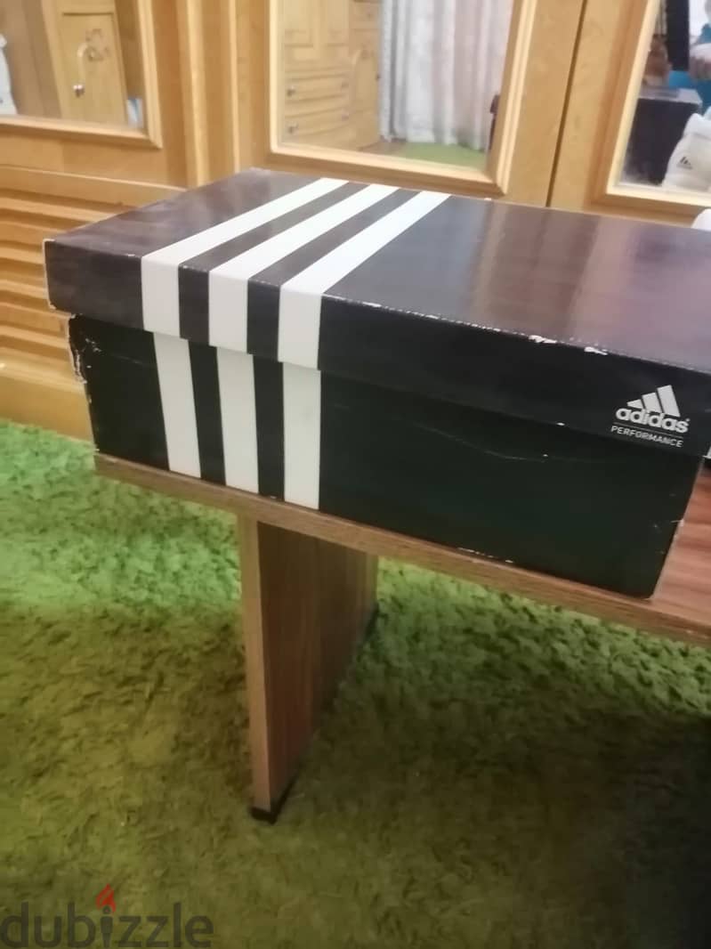 Adidas Sneakers 1