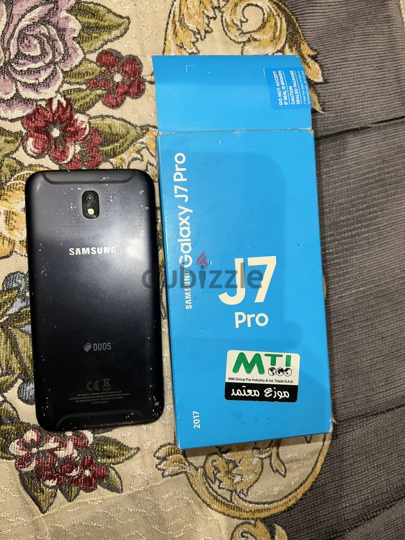 Samsung J7 pro 1