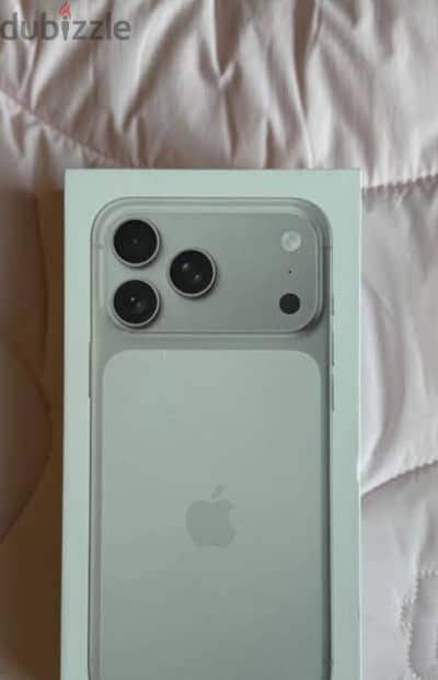 iphone 17 Pro max silver 256g