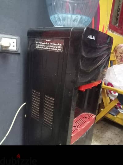 الاسبنسر دوت بحاله الزيرو استعمال خفيف وثلاجه تحت بتثلج مش حافظه