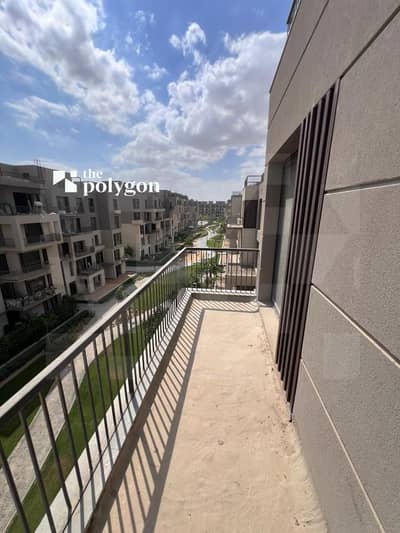 بنتهاوس بروف خاص وجاهز للسكن في سوديك