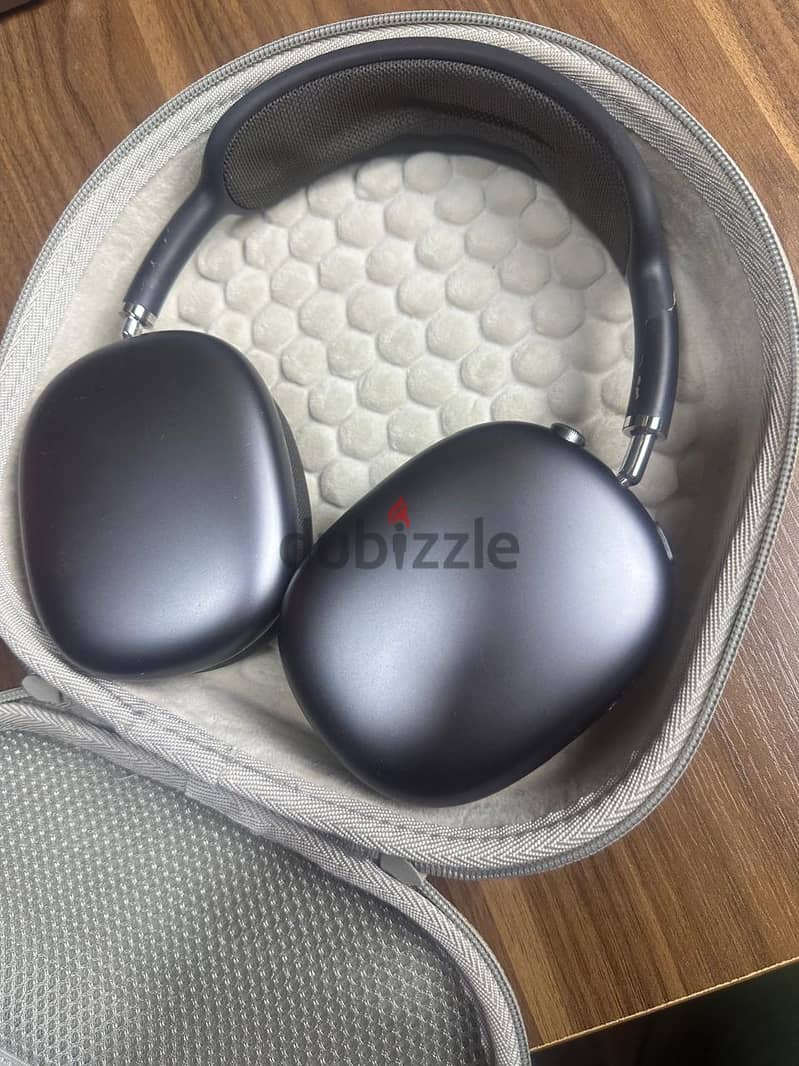 earbudes max black 3