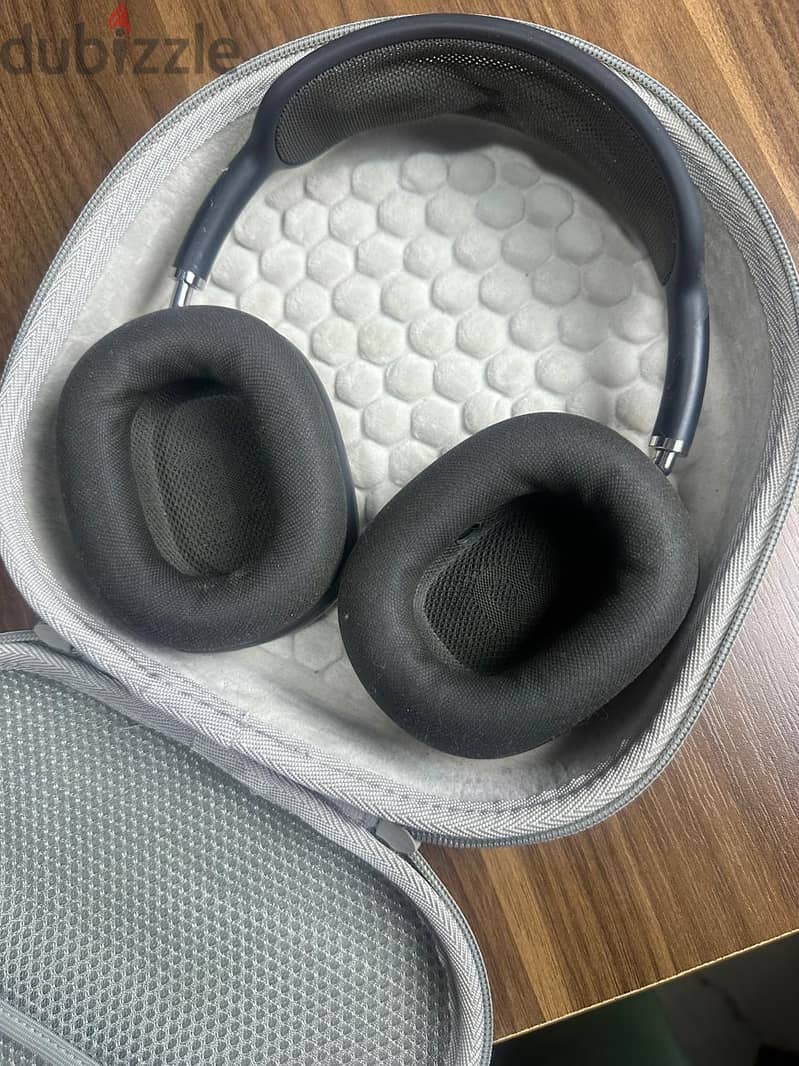 earbudes max black 4