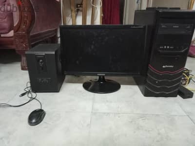 بيع كمبيوتر كويسه وسماعته وماوس