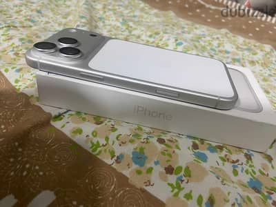 آبل - آيفون 17 برو ماكس