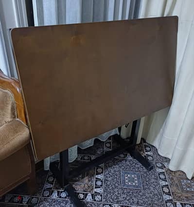 ترابيزة رسم هندسي مستعملة للبيع