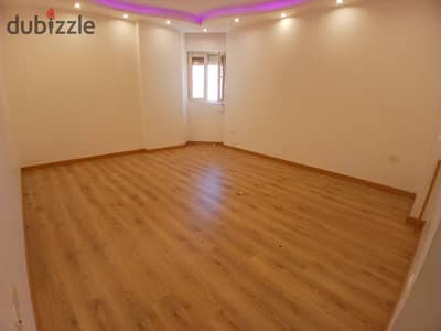 160m Administrative and Commercial Law at the Raml Station 5 Rooms and Reception Floor 6 near the Batlasa Signal
