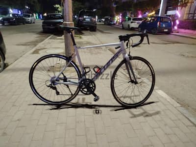 دراجه road Alaves Racer