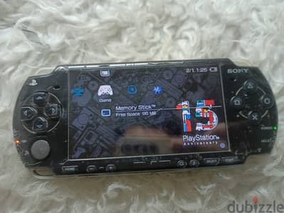 psp 2000 slim +لعبة120 +شاحن 8 جيجا +بطارية