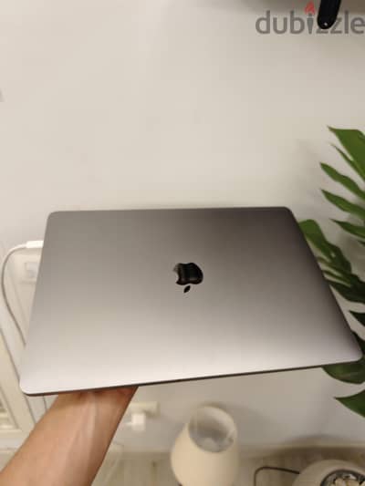 MacBook Pro M1 excellent condition