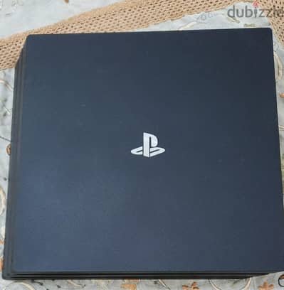 ps4 pro 1tb 2 controllers  كل الاسلاك
