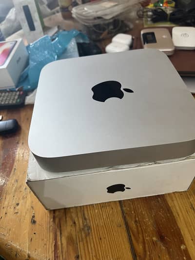 mac mini 2014 i5 2.6 /8gb/500 ssd