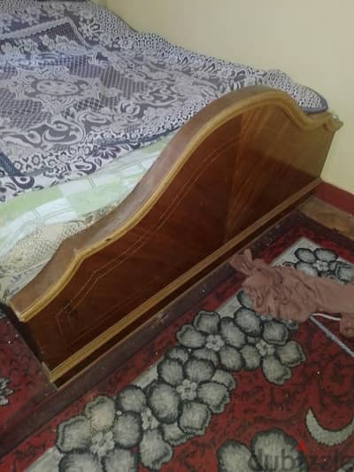 سرير ١٦٠ سم