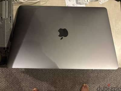 Macbook Pro 13.3” 2020 i5 - 8 Gb RAM with excellent condition