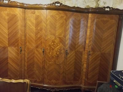 full bedroom