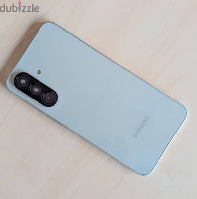 Samsung A56   5G.    12 ram  256 G. B