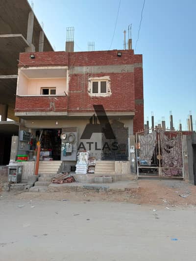 A house in neighborhood 32 with an area of 209 square meters at the boundary with neighborhood 26, basement and two finished floors, columns on the third and a shop on the tenth of Ramadan. A house in neighborhood 32 with an area of 209 square meters at the boundary with neighborhood 26, basement and two finished floors, columns on the third and a shop on the tenth of Ramadan.