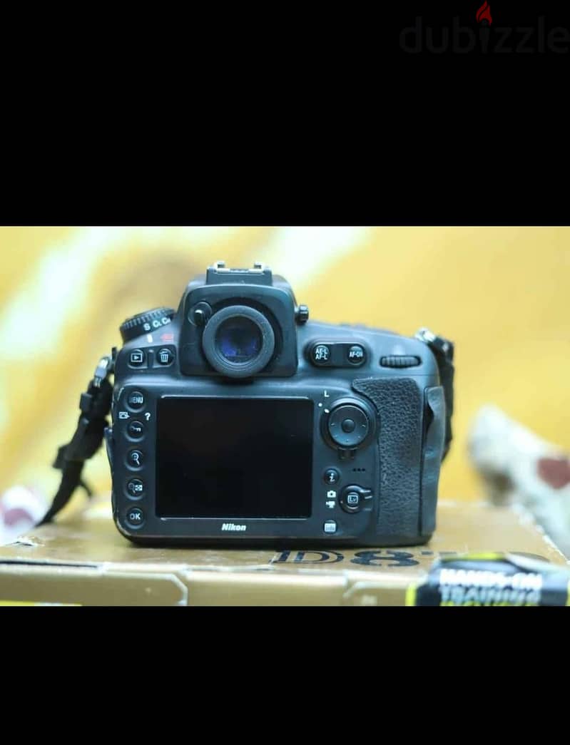 Nikon d810 +battery grip original +2 battery original with box 3