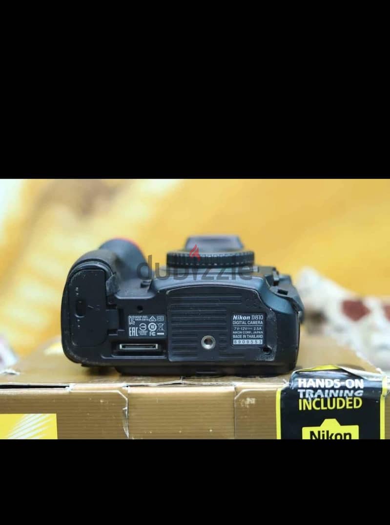 Nikon d810 +battery grip original +2 battery original with box 4